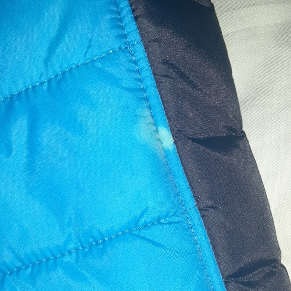 Under Armour Black and Blue Quilted Jacket Boys Size 7 - Picture 10 of 13